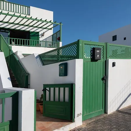 Eguzki Lore Playa Blanca (Lanzarote)