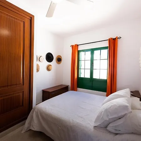 Eguzki Lore Playa Blanca